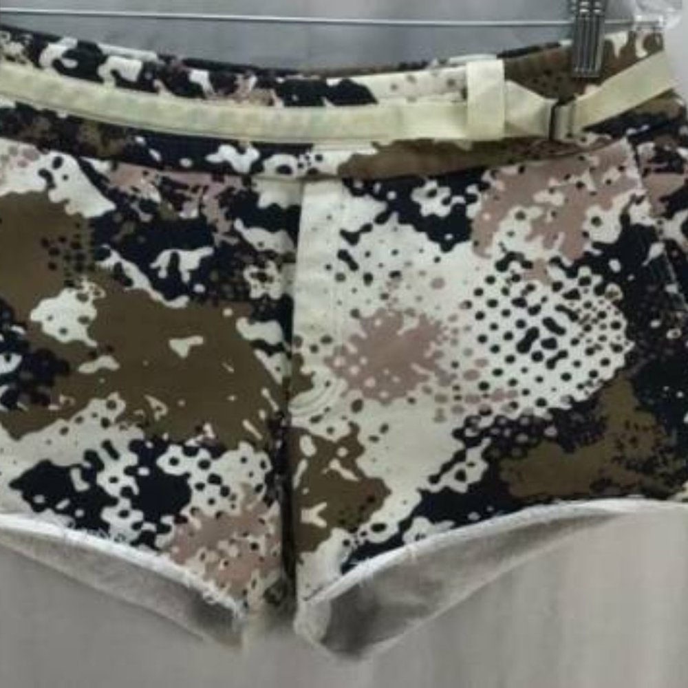 Camo Rag & Bone Shorts Large